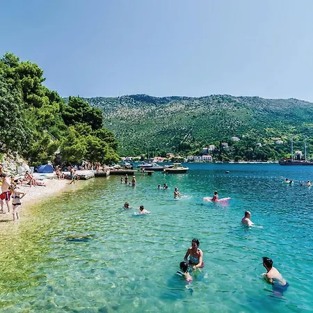 Cozy In Veliki With Kitchen * Zaton (Dubrovnik-Neretva)