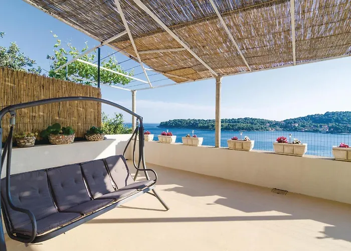 Apartament Veliki With Sea View 12